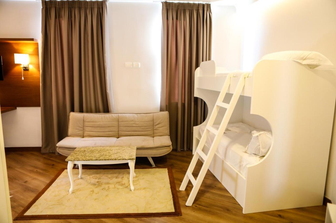 Golden Ring Resort Farke e Madhe Buitenkant foto