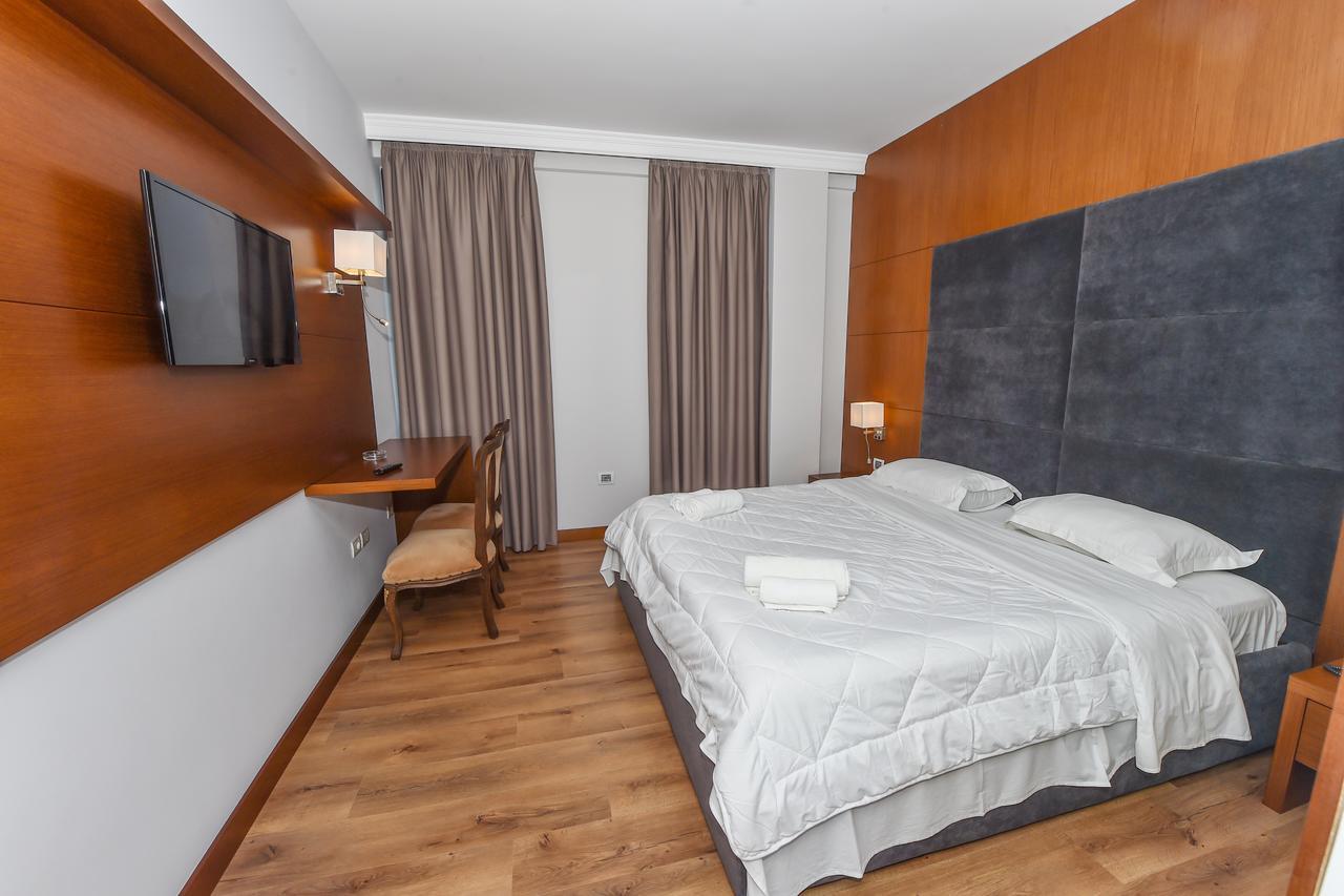 Golden Ring Resort Farke e Madhe Buitenkant foto